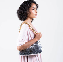 Liebre Baguette Metallic bag - Silver