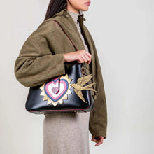 El Corazón Shoulder Bag