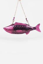 Pescado Crossbody