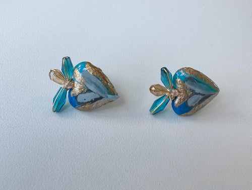 Chiki studs