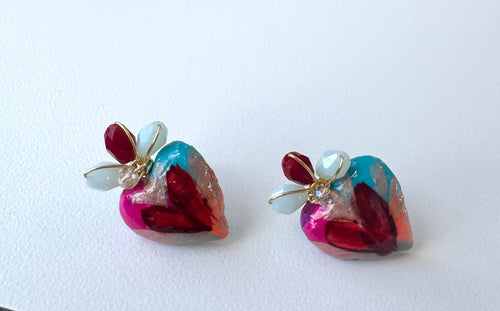 Chiki studs