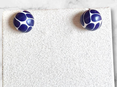 Talavera studs